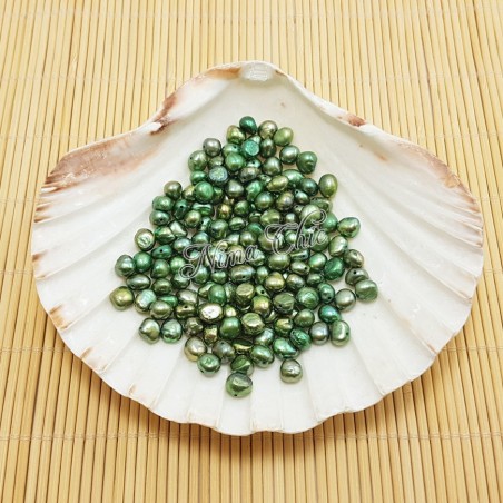10 Perle di fiume irregolari 6/7 mm Emerald